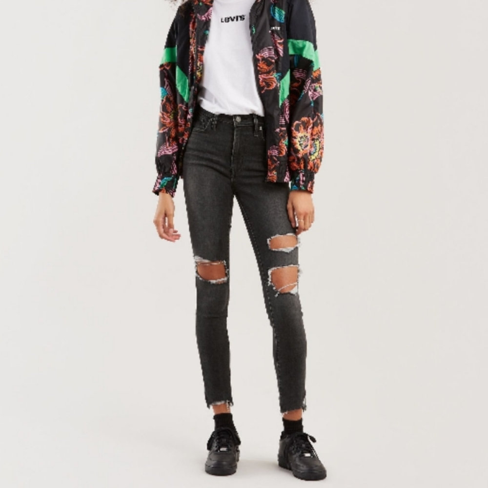 Levis Distressed 721 High Rise Skinny Ankle